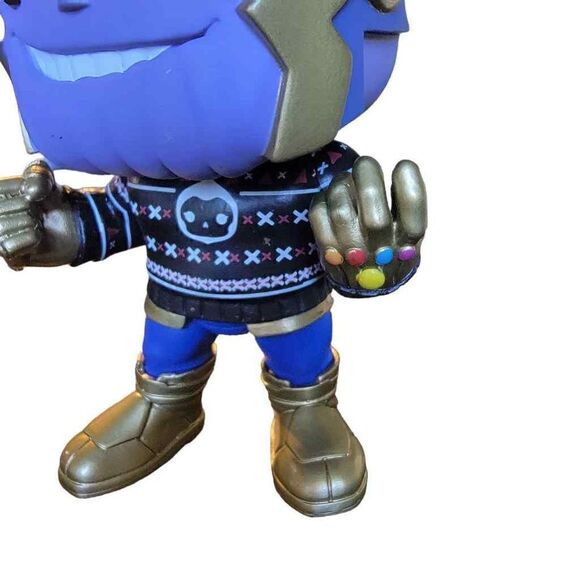 Funko Pop! Marvel Thanos Holiday Edition - Picture 2 of 5